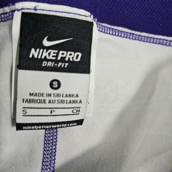 Nike WOMEN'S Pro Hyperwarm 8 Bit Printed Training Tights Women's Small - Picture 9 of 11